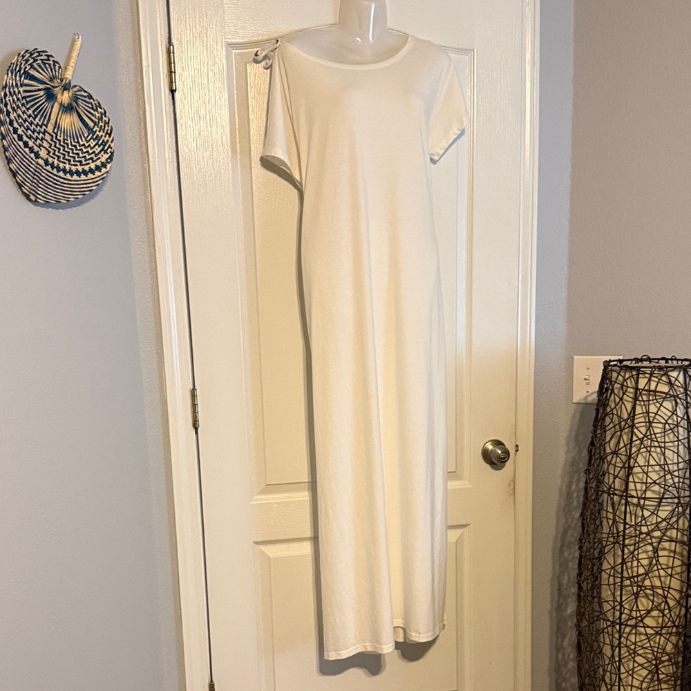 Elegant White Off Shoulder Maxi Dress w/pockets Sz L